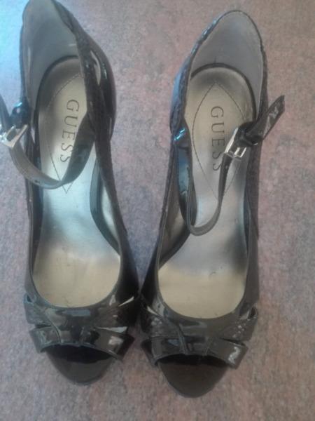 Guess heels size 4