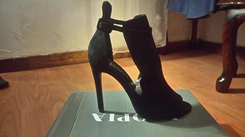 Black suede UTOPIA gladiator heel for sale brand new still in the box