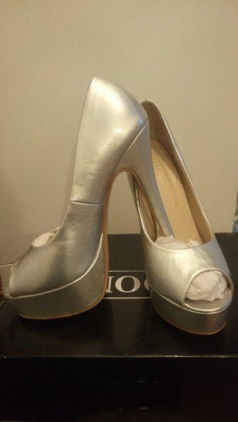 Silver Stiletto Zoom heel for sale