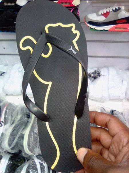NICE SANDAL FOR SALE AT VERY REASONABLE PRICE 0765559559