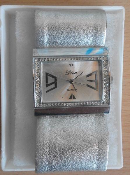 Wrist Watch Diva in a gift box. Ideal for gift