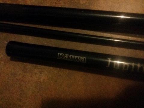 Daiwa Jupiter Surf Rod J-5395M with Quality Travel Pod