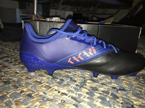 Brand new Kakari light SG rugby boots