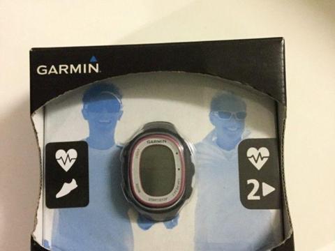 Garmin FR70 Running watch + foot pod + USB receiver