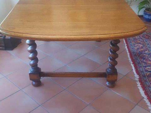 Oak 6-seater Dining Room Table