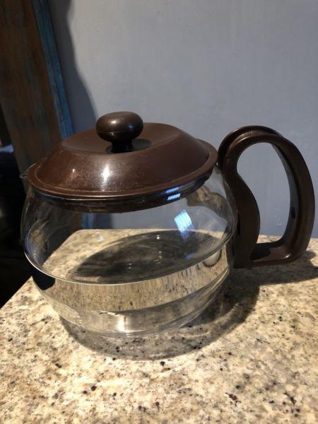 Vintage tea/coffee pot