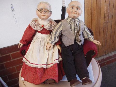 Grandma & Grandpa porcelain cloth dolls - Victorian Style Bench