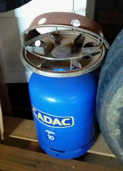 Cadac no 10 gas bottle 4.5 kg and potjie attachment