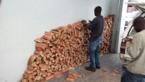 Dry Gum wood for sale R700