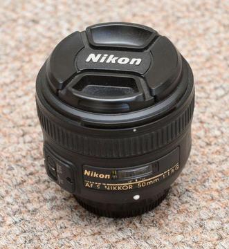 2. Nikon AF-S 50mm f/1.8 G Lens