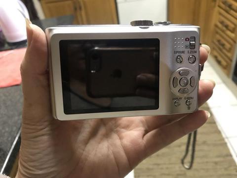 Digital Camera - Panasonic DMC TZ8
