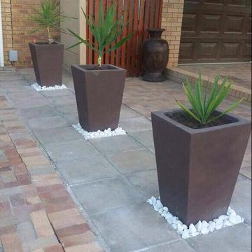 garden pots from R80 free delivery