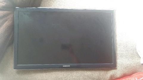 Samsung 32inch TV - negotiable