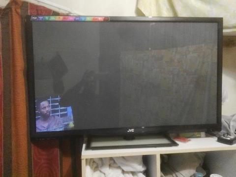 Jvc 43 inch tv R3200