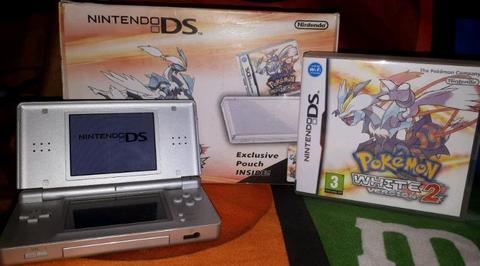 Nintendo DS with pokemon white 2
