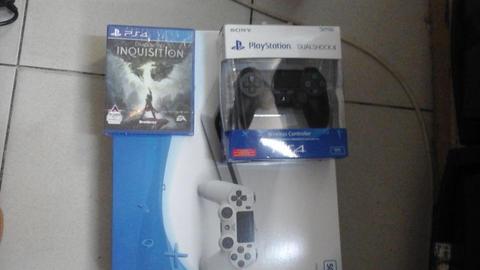 ps4 glacier white 500GB with extra controller *R5 099*