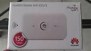 Huawei E5573 Dongle Wi-Fi Router