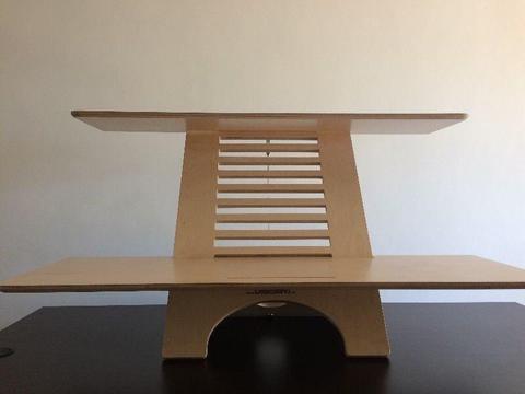 MEGA X3 DESKSTAND