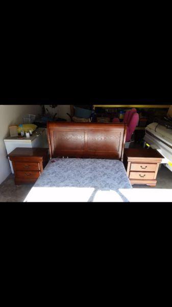 Sleigh bed with bed cupboards and matress