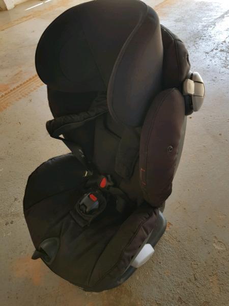 BeSafe forward facing baby car seat