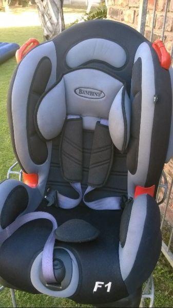 Car seat for baby/small child - up to 25 kg