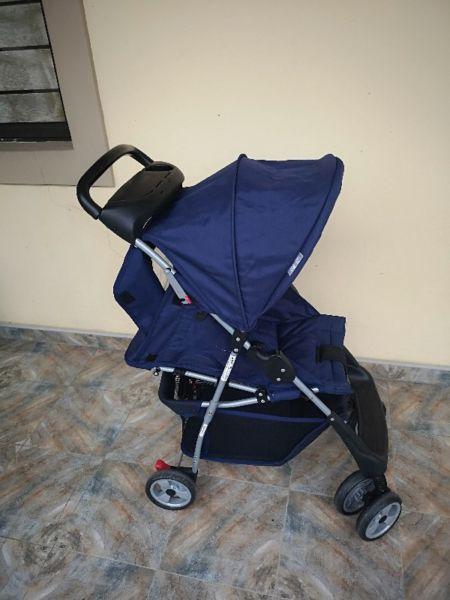 car seat for toddlers and stroller R500