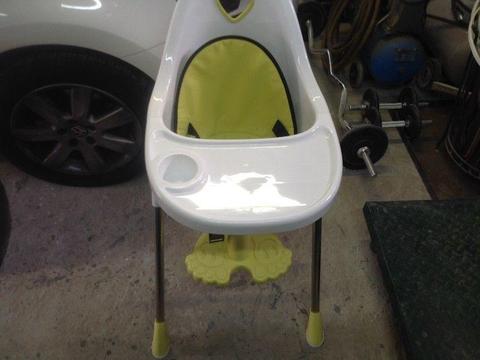 BABY FEEDING CHAIR NEW