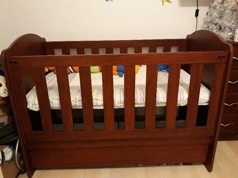 Baby wooden modern cot