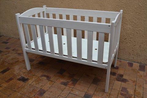 TreeHouse Wooden Cot for Sale