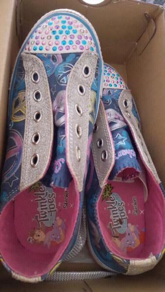 Twinkle toes sketchers size 1