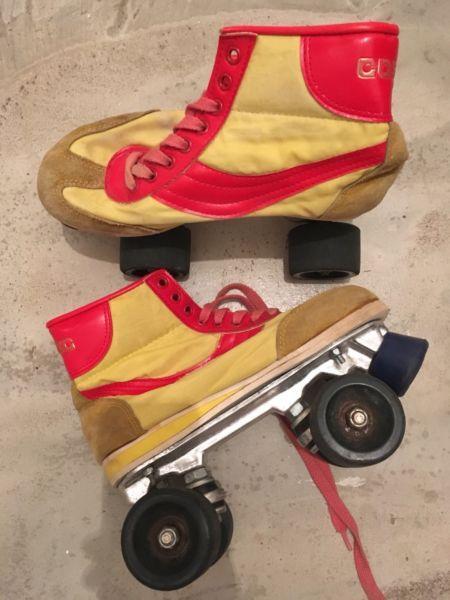 KIDS Retro roller skates UK3/4