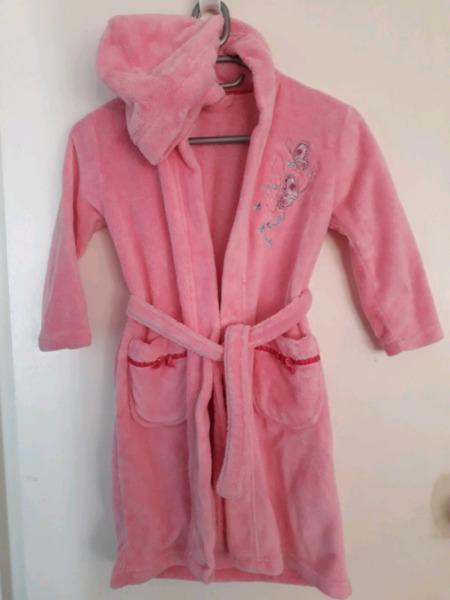 Girls Whoolies Gown 5-6years