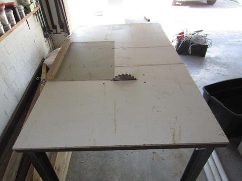 Solid Homemade Table Saw and Dust Extractor