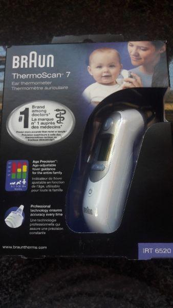 Braun ThermoScan 7 ear thermometer