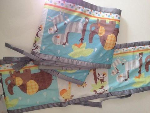 Breathable Cot Bumper 4-sides Animals two by two