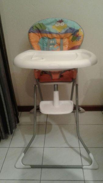 Baby feeding chair