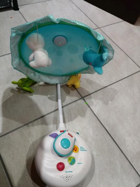 Fisherprice baby mobile