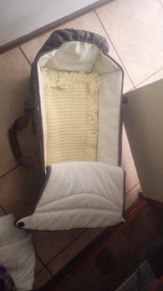 Graco carry cot
