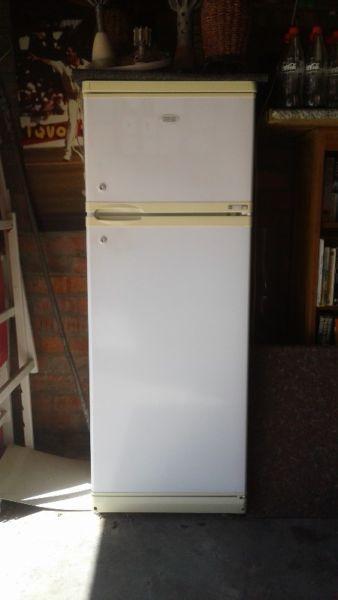 Defy fridge/freezer