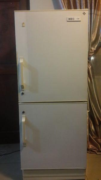 Kic fridge freezer in excellent condition