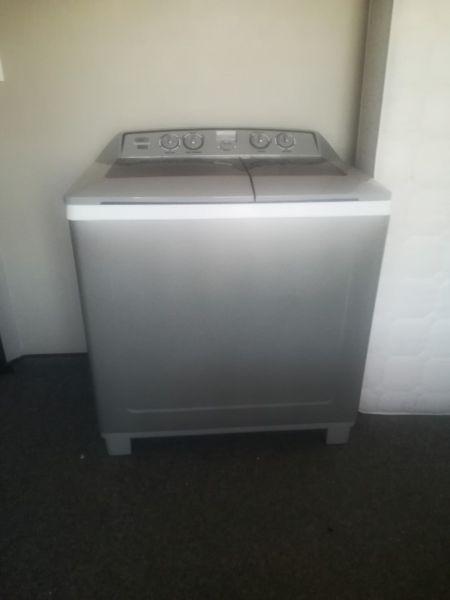 Defy Washing machine 10 liters for sale