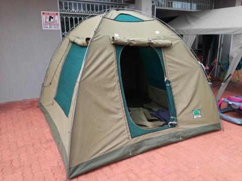 Camp Master Kudu 4 man tent 3W 3L