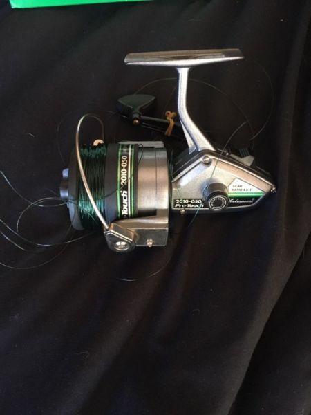 New Fishing Reel - Shakespeare Pro Touch Front Drag Fishing Reel Gear Ratio: 4.6:1 , 2010 050