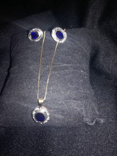 9 ct gold sapphire and diamond necklace and earrings set