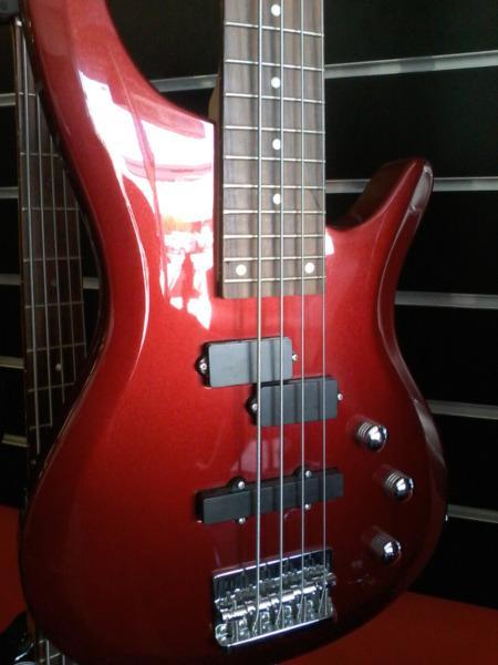 5 STRING BASS...WEDGEWOOD...VERY NEAT...incl set of new strings