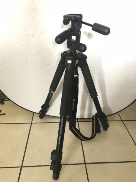 Vanguard tracker 4 professional 74” tripod