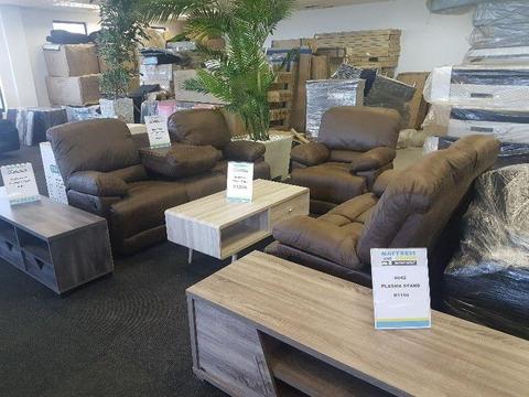 RECLINER TEXAS 5 ACTION SET THIS WEEKEND ONLY R8000 BARGAIN
