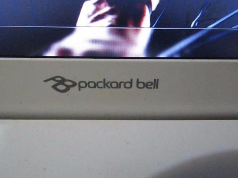 i'm selling my packard bell core i3 gaming laptop