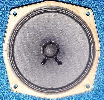 USED Electronic Spares - Loose Round Loud Speakers - Matsushita 8Ohm 1.5W 10.5cm - 4 inch