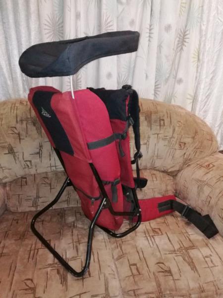 Vaude hiking carrier with canopy /shade